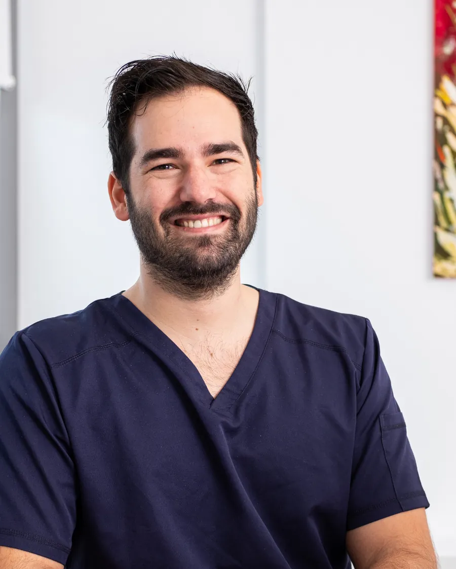 Dr. Patrik Shnawa